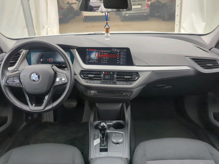 BMW SERIA 1 Petrol 2023