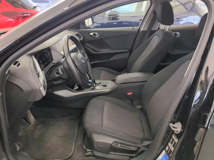 BMW SERIA 1 Petrol 2023