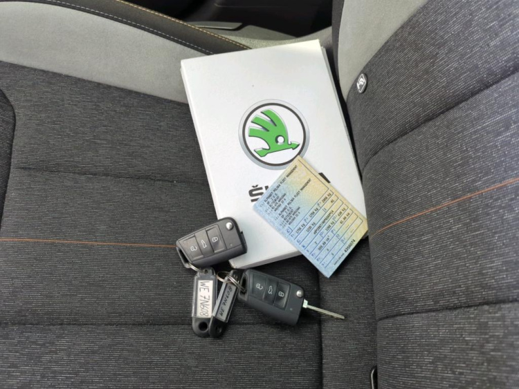 SKODA Kamiq Petrol 2022