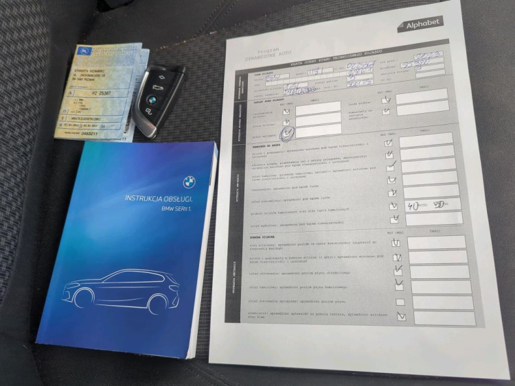 BMW SERIA 1 Petrol 2023