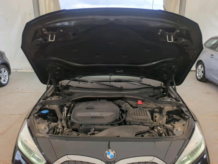 BMW SERIA 1 Petrol 2023