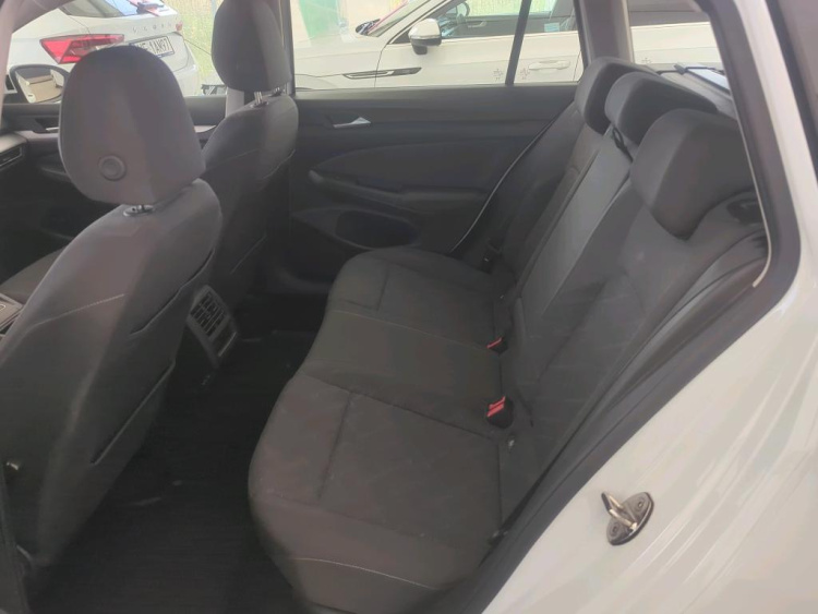 VOLKSWAGEN Golf Variant Diesel 2023