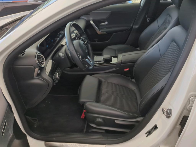 MERCEDES-BENZ KLASA A Diesel 2022