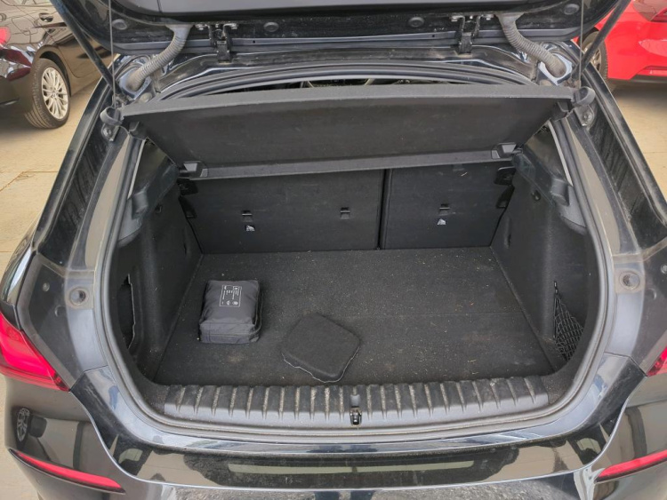 BMW SERIA 1 Petrol 2023
