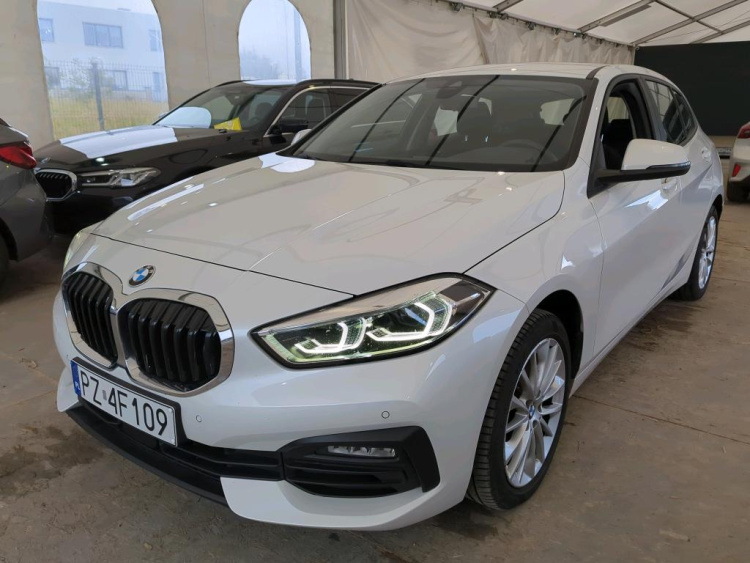 BMW SERIA 1 Petrol 2023