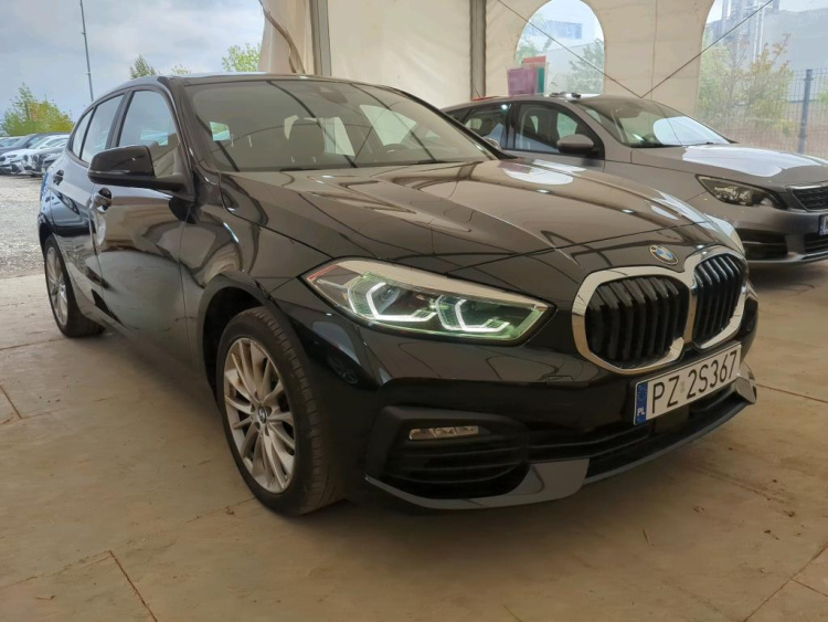BMW SERIA 1 Petrol 2023
