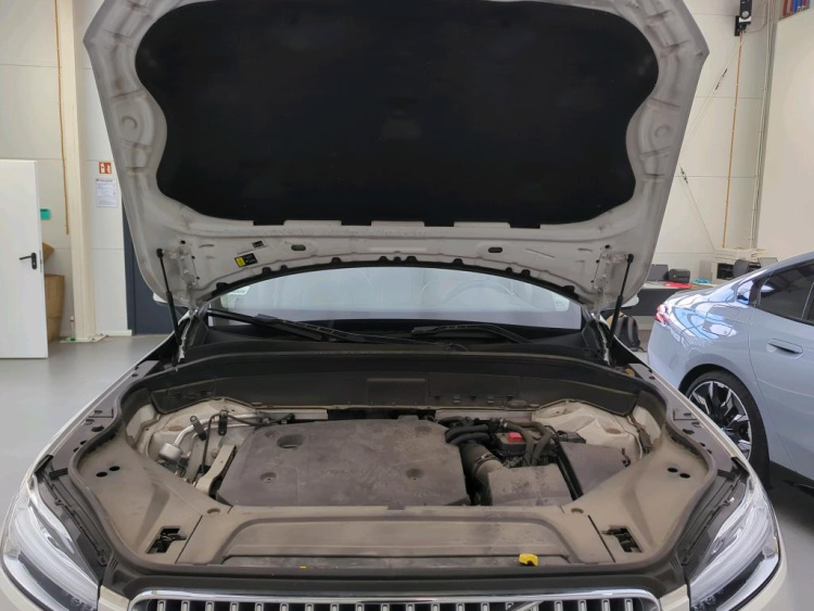 VOLVO XC90 Hybrid Diesel 2022
