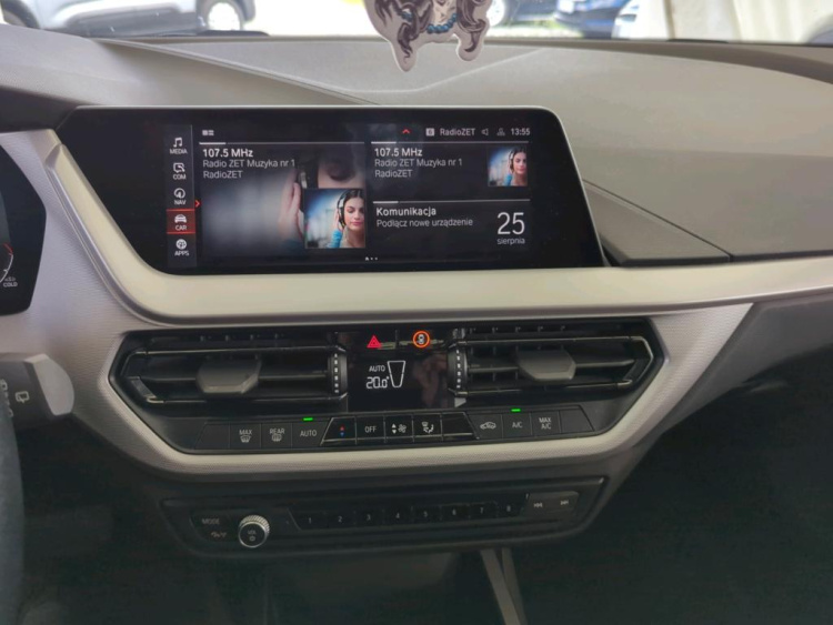 BMW SERIA 1 Petrol 2022