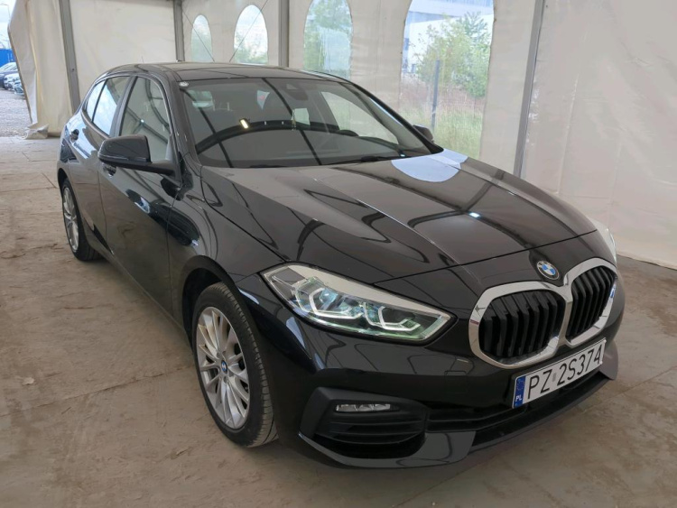 BMW SERIA 1 Petrol 2023