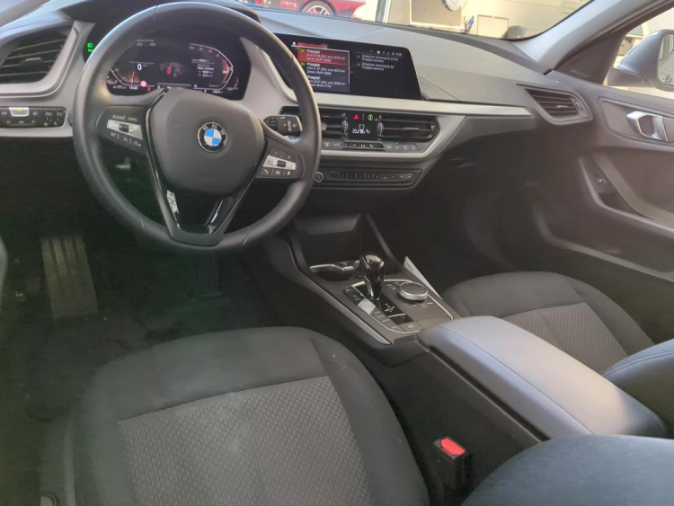 BMW SERIA 1 Petrol 2023