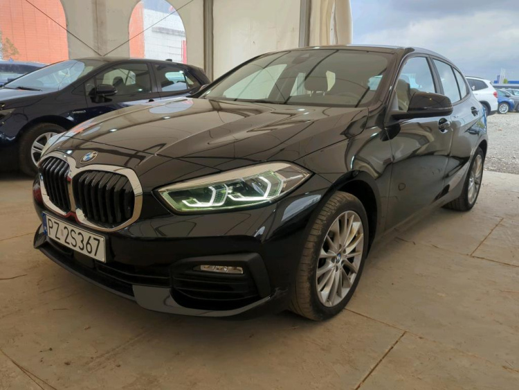 BMW SERIA 1 Petrol 2023