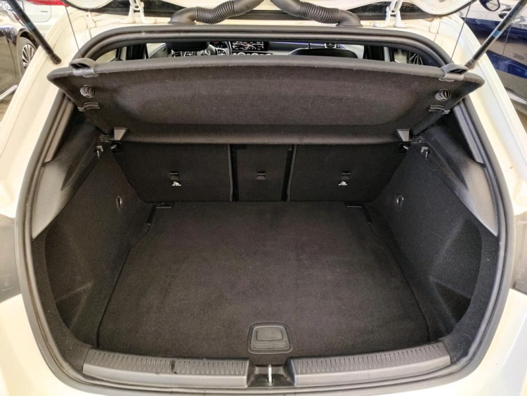MERCEDES-BENZ KLASA A Diesel 2022
