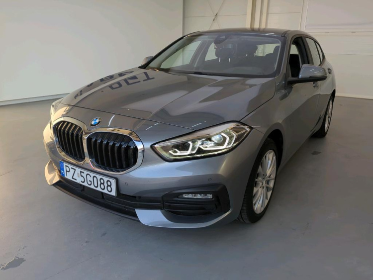 BMW SERIA 1 Petrol 2023