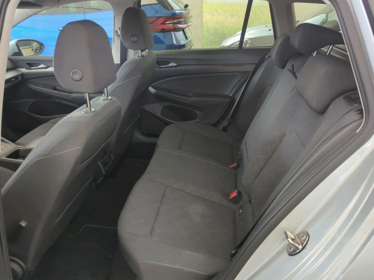 VOLKSWAGEN Golf Variant Diesel 2023