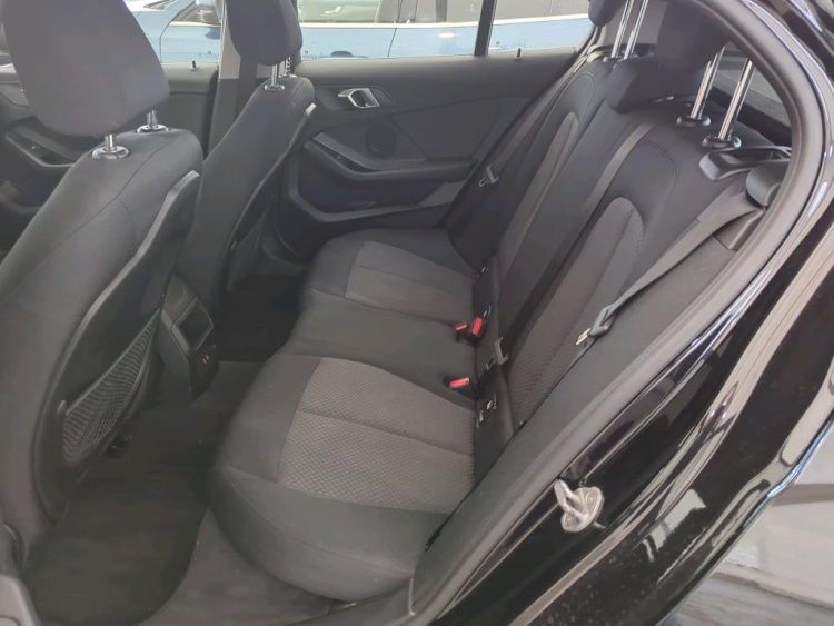 BMW SERIA 1 Petrol 2023