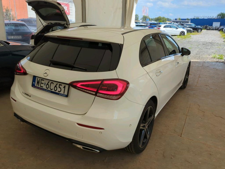 MERCEDES-BENZ KLASA A Diesel 2022