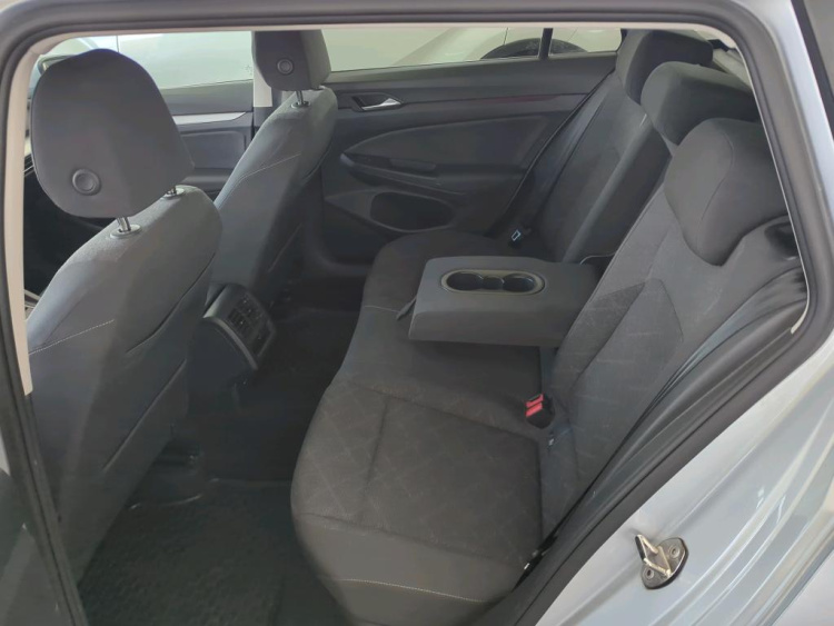 VOLKSWAGEN Golf Variant Diesel 2023