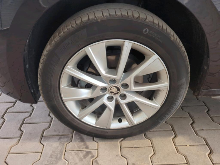 SKODA Kamiq Petrol 2022