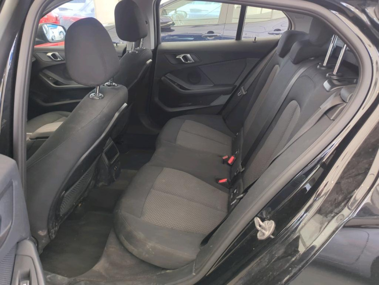 BMW SERIA 1 Petrol 2023
