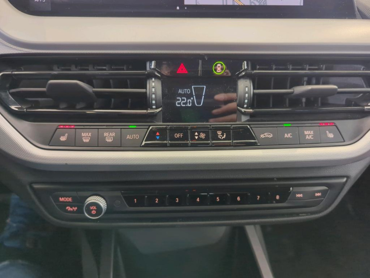 BMW SERIA 1 Petrol 2023
