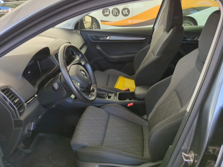 SKODA Karoq Petrol 2023