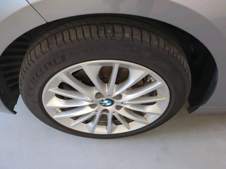 BMW SERIA 1 Petrol 2023