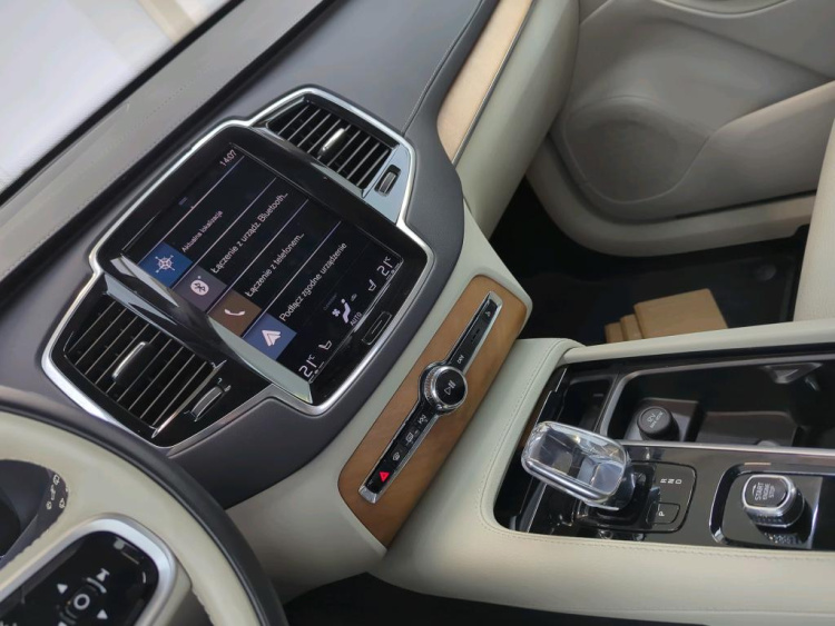 VOLVO XC90 Hybrid Diesel 2022