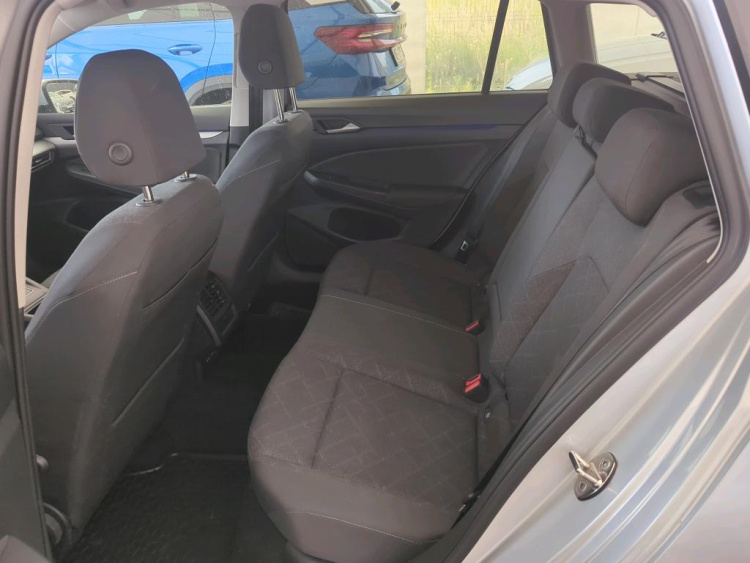VOLKSWAGEN Golf Variant Diesel 2023